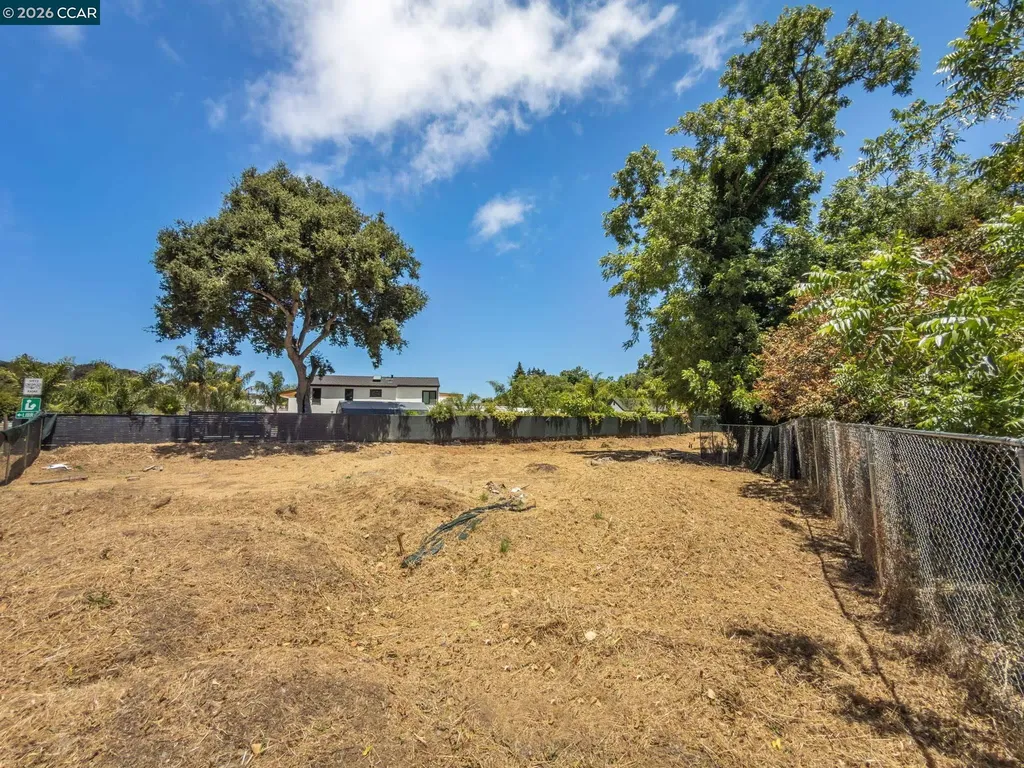4150 Appian Way El Sobrante CA 94803