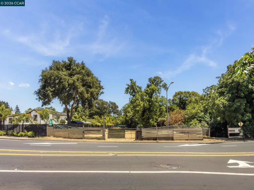 4150 Appian Way El Sobrante CA 94803