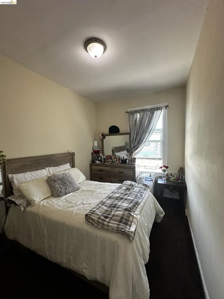 1746 10th Avenue Oakland CA 94606
