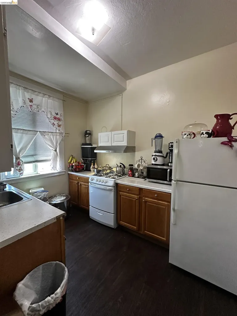 1746 10th Avenue Oakland CA 94606