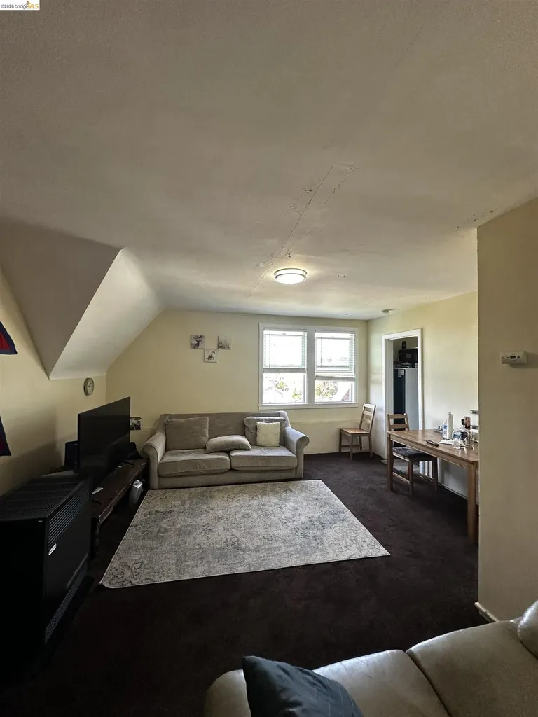 1746 10th Avenue Oakland CA 94606