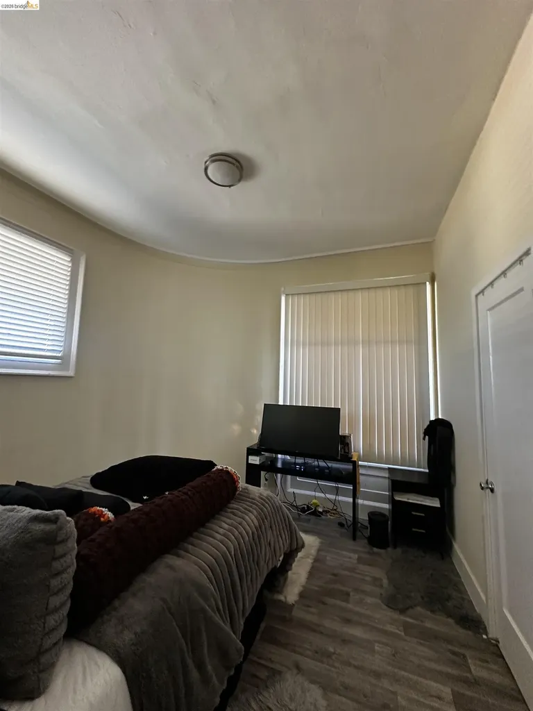 1746 10th Avenue Oakland CA 94606
