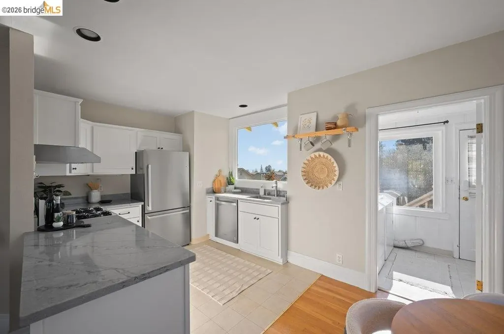 4355 Everett Avenue Oakland CA 94602