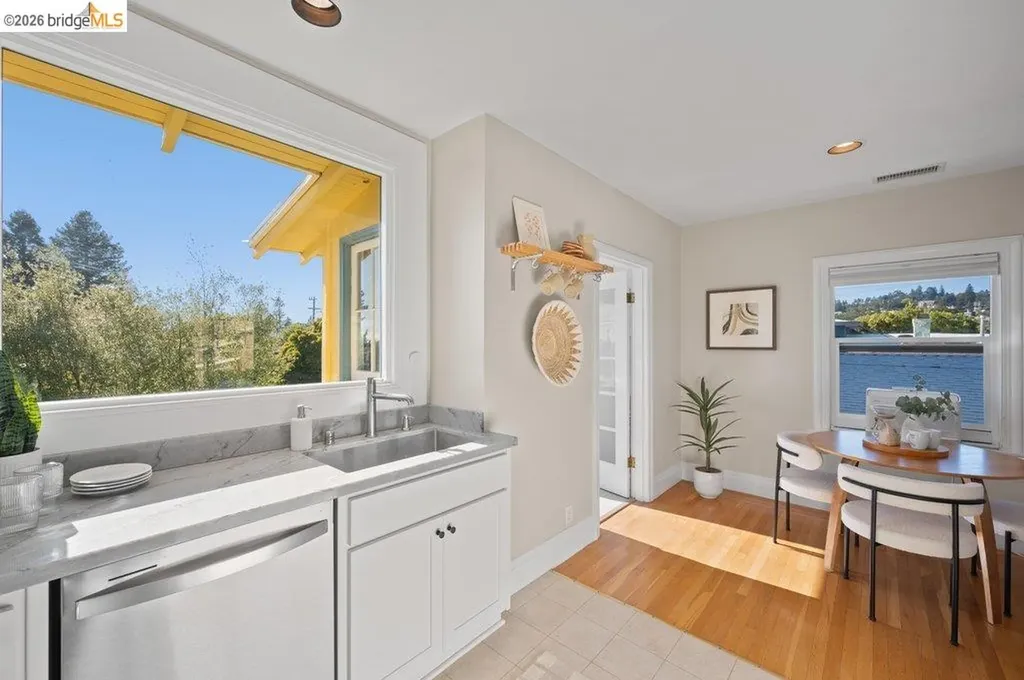 4355 Everett Avenue Oakland CA 94602