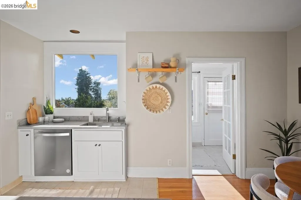 4355 Everett Avenue Oakland CA 94602
