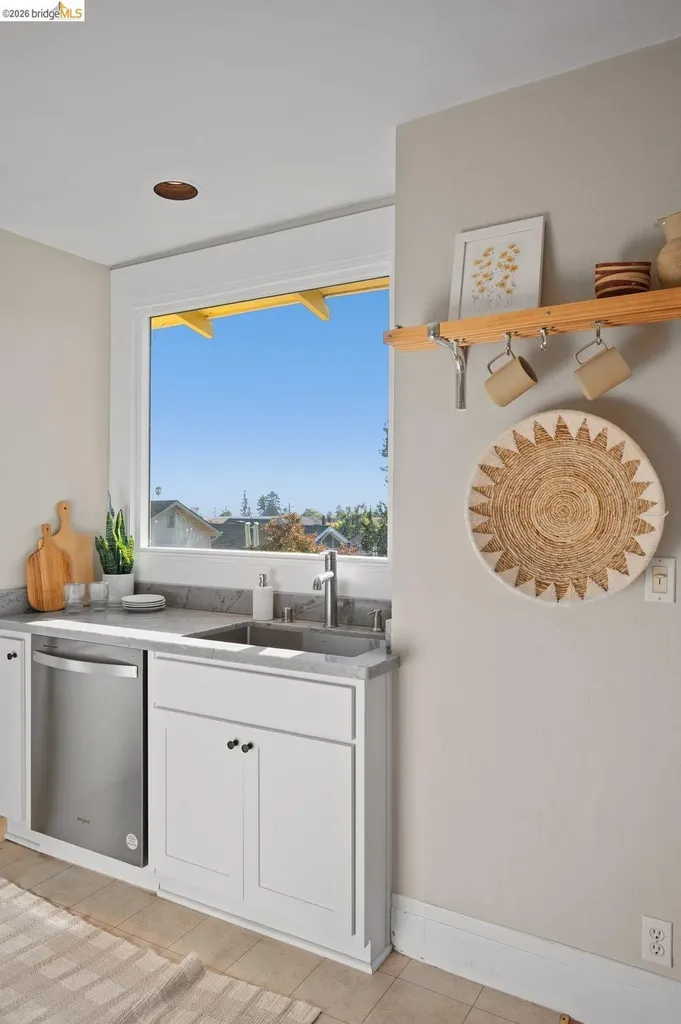 4355 Everett Avenue Oakland CA 94602