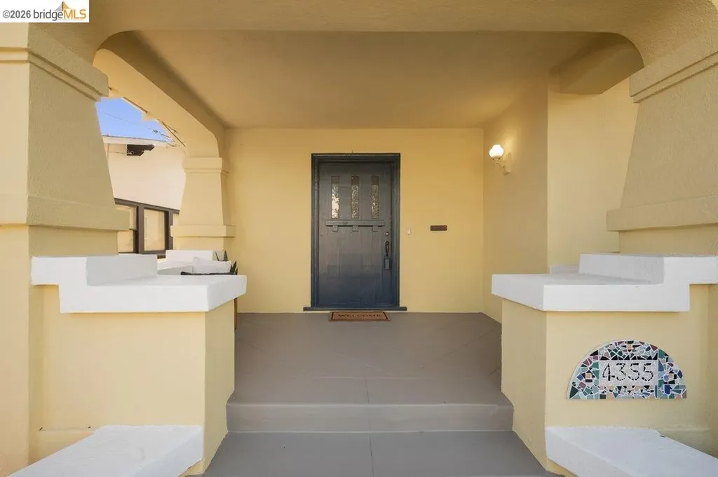 4355 Everett Avenue Oakland CA 94602