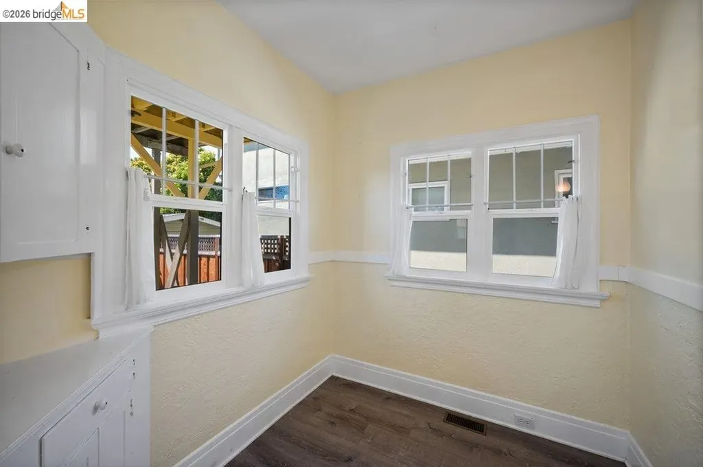 4355 Everett Avenue Oakland CA 94602