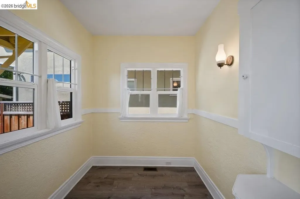 4355 Everett Avenue Oakland CA 94602