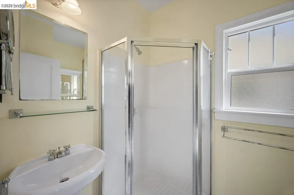4355 Everett Avenue Oakland CA 94602