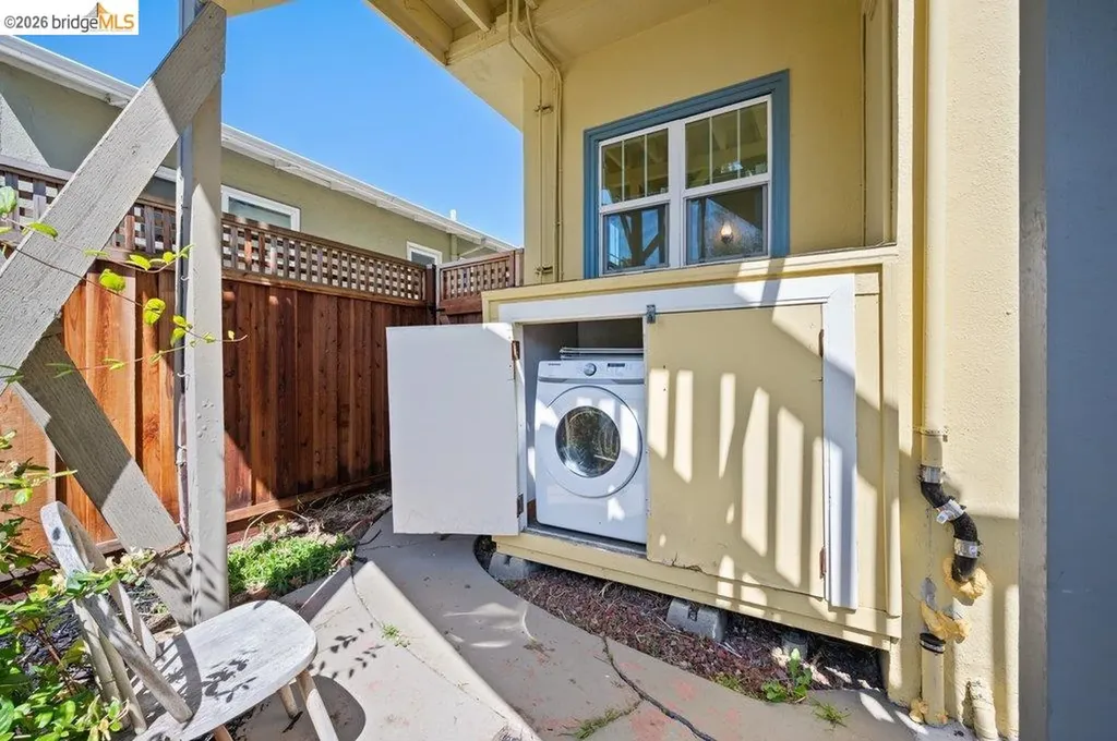 4355 Everett Avenue Oakland CA 94602