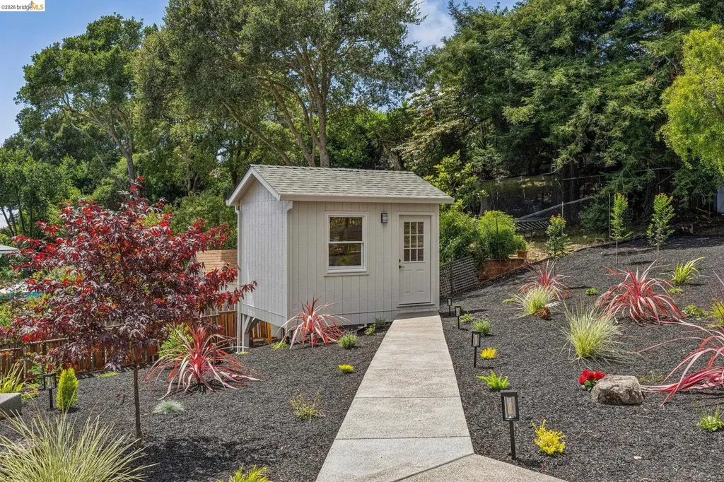 15 Jessen Court Kensington CA 94707
