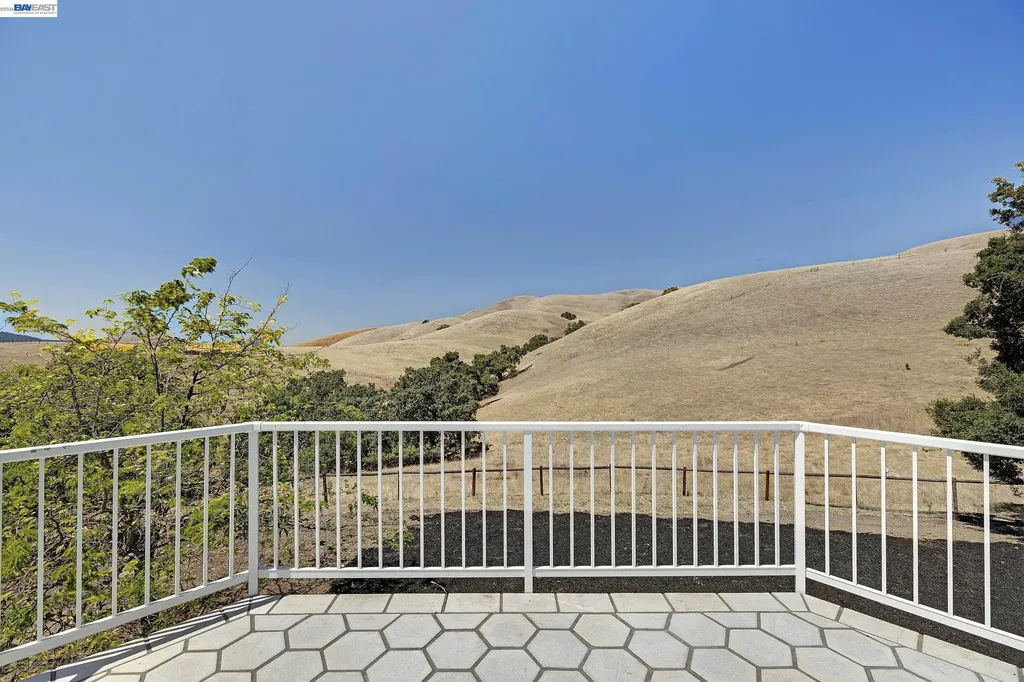 3343 Little Valley Road Sunol CA 94568