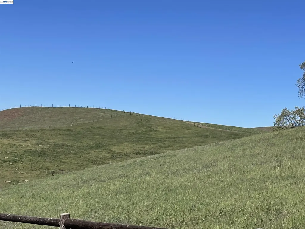3343 Little Valley Road Sunol CA 94568