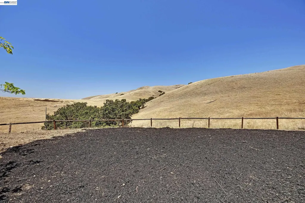 3343 Little Valley Road Sunol CA 94568