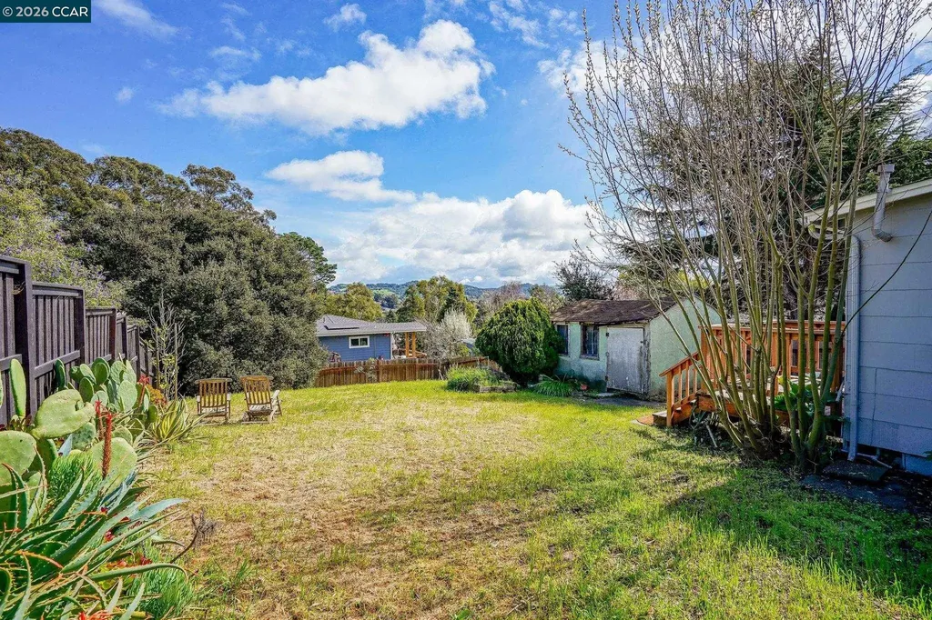 742 La Paloma Road El Sobrante CA 94803