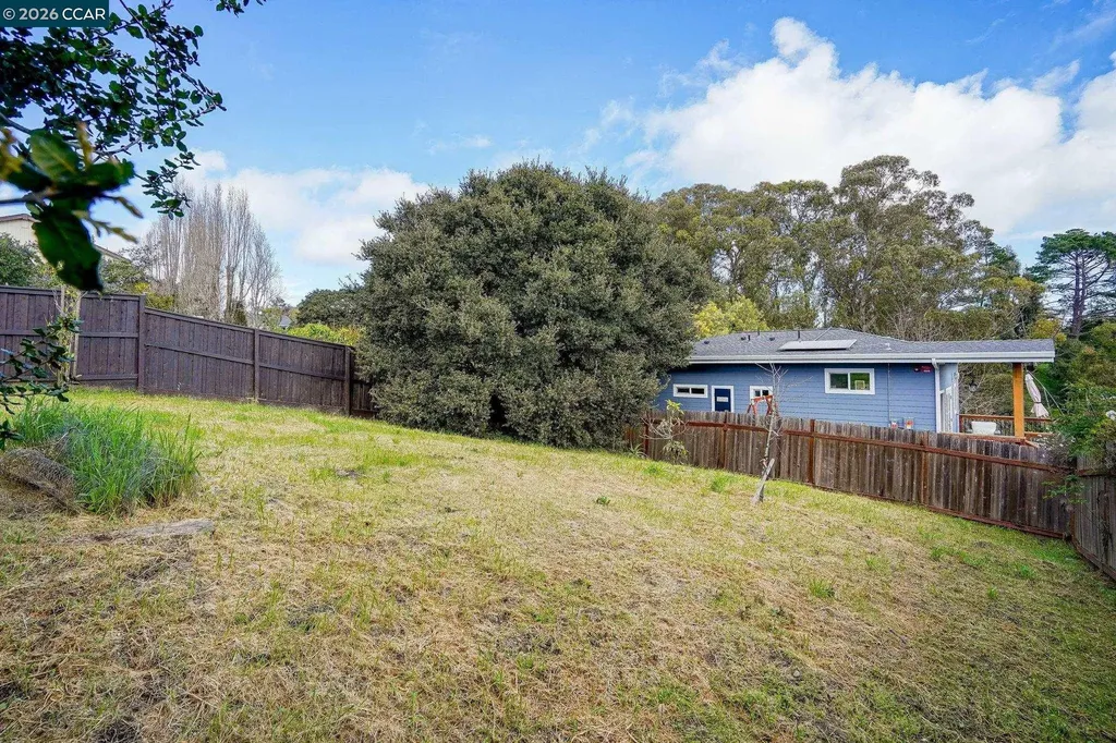 742 La Paloma Road El Sobrante CA 94803