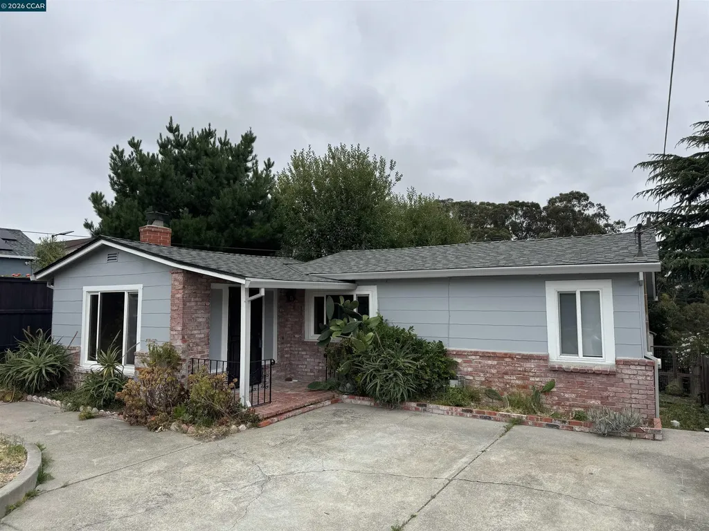 742 La Paloma Road El Sobrante CA 94803