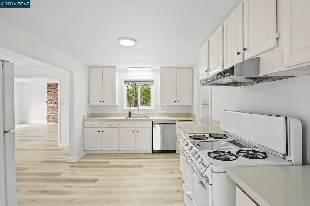 742 La Paloma Road El Sobrante CA 94803