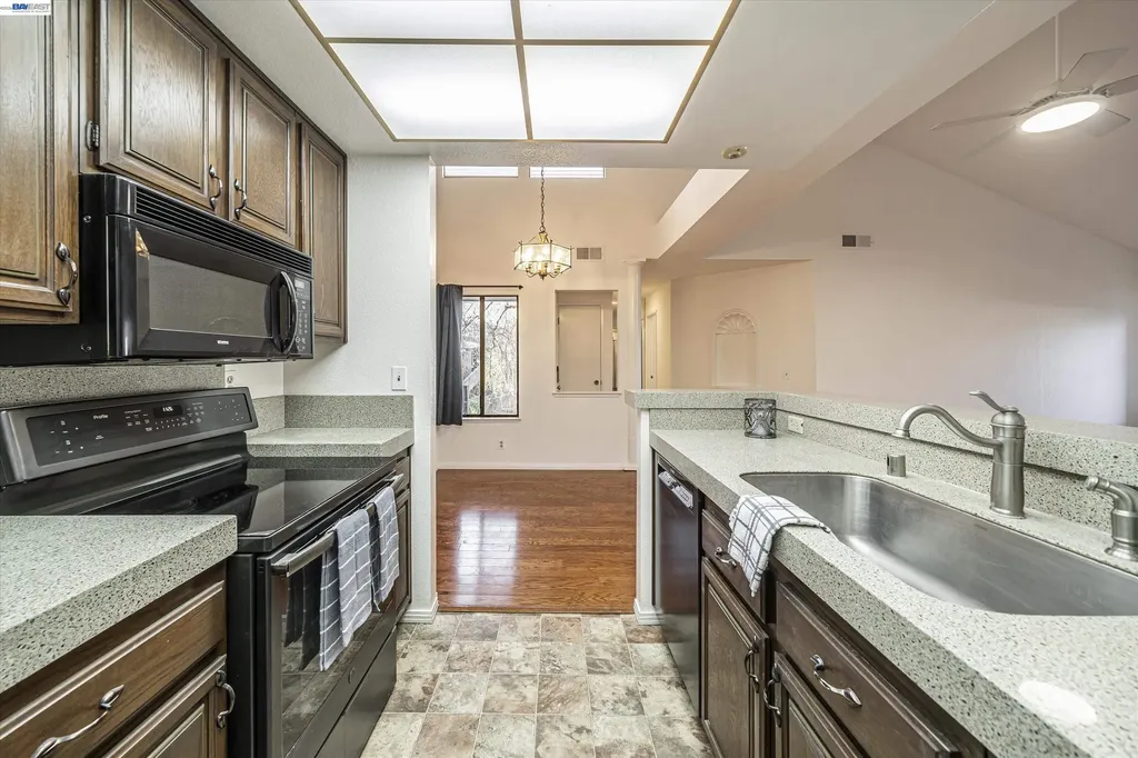 39935 Parada Street Newark CA 94560