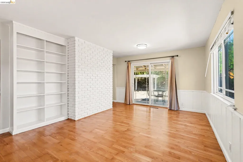 649 Moraga Way Orinda CA 94563