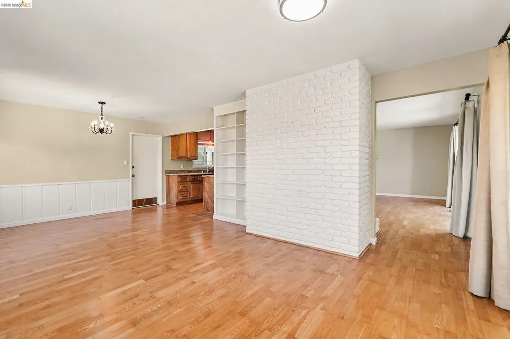 649 Moraga Way Orinda CA 94563