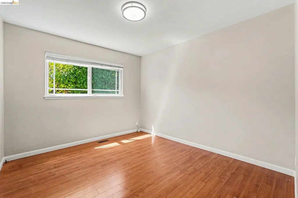 649 Moraga Way Orinda CA 94563