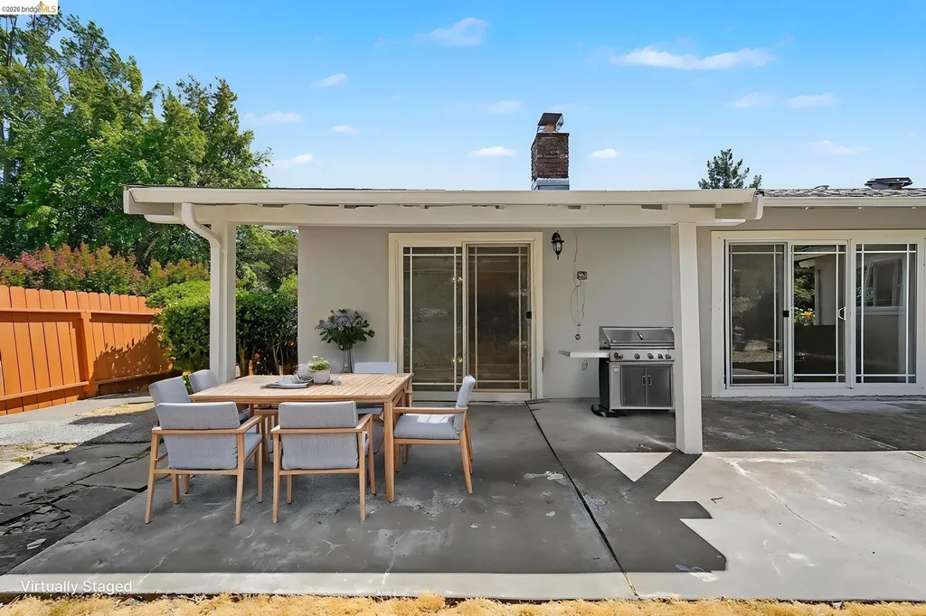 649 Moraga Way Orinda CA 94563