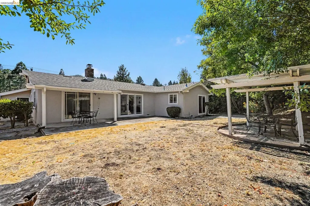 649 Moraga Way Orinda CA 94563