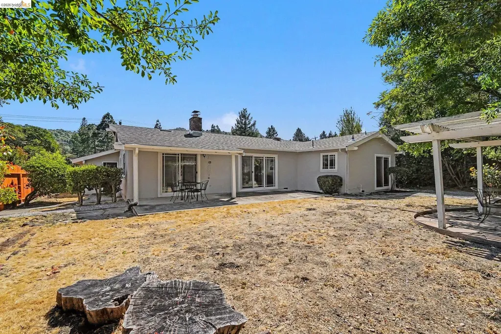 649 Moraga Way Orinda CA 94563
