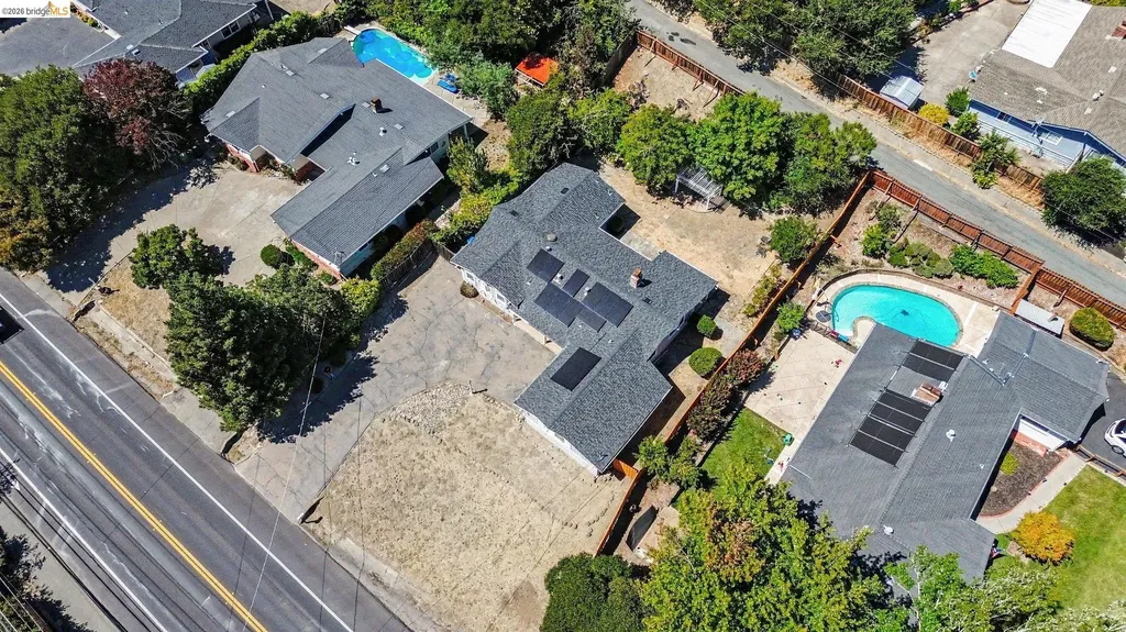 649 Moraga Way Orinda CA 94563