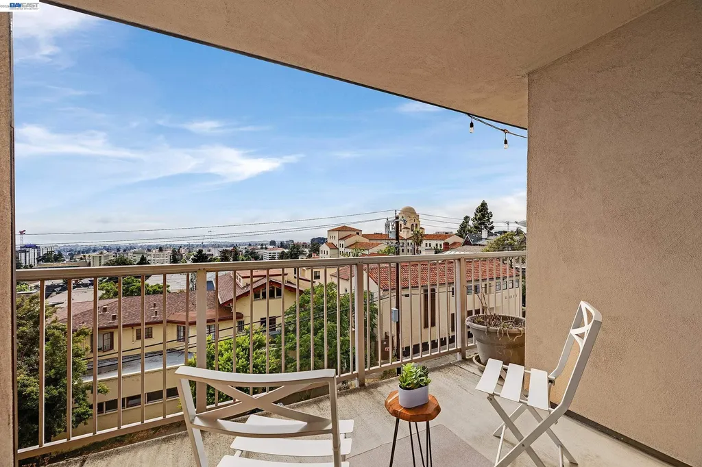 2 Panoramic Way Berkeley CA 94704