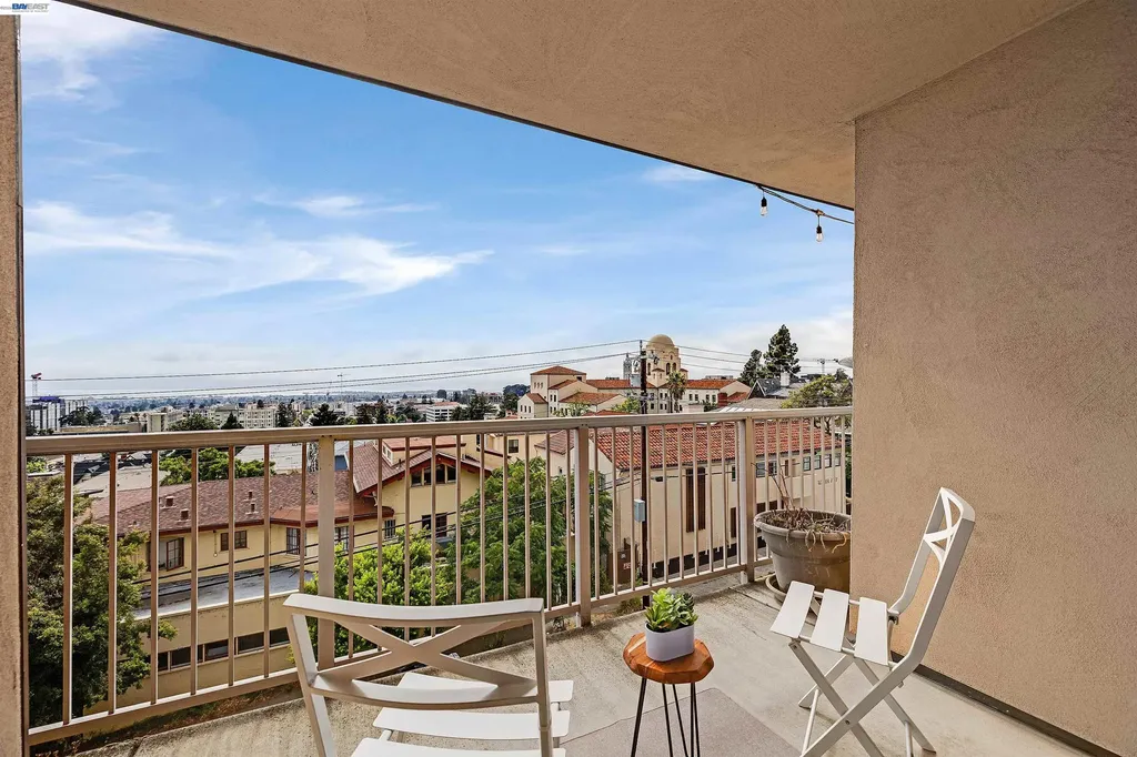 2 Panoramic Way Berkeley CA 94704
