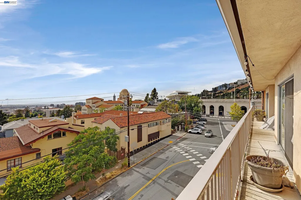 2 Panoramic Way Berkeley CA 94704