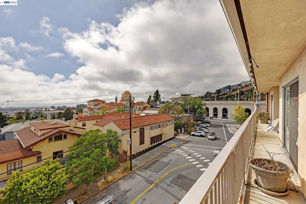 2 Panoramic Way Berkeley CA 94704