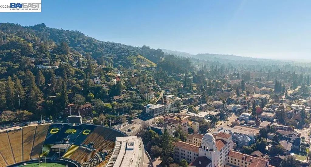2 Panoramic Way Berkeley CA 94704