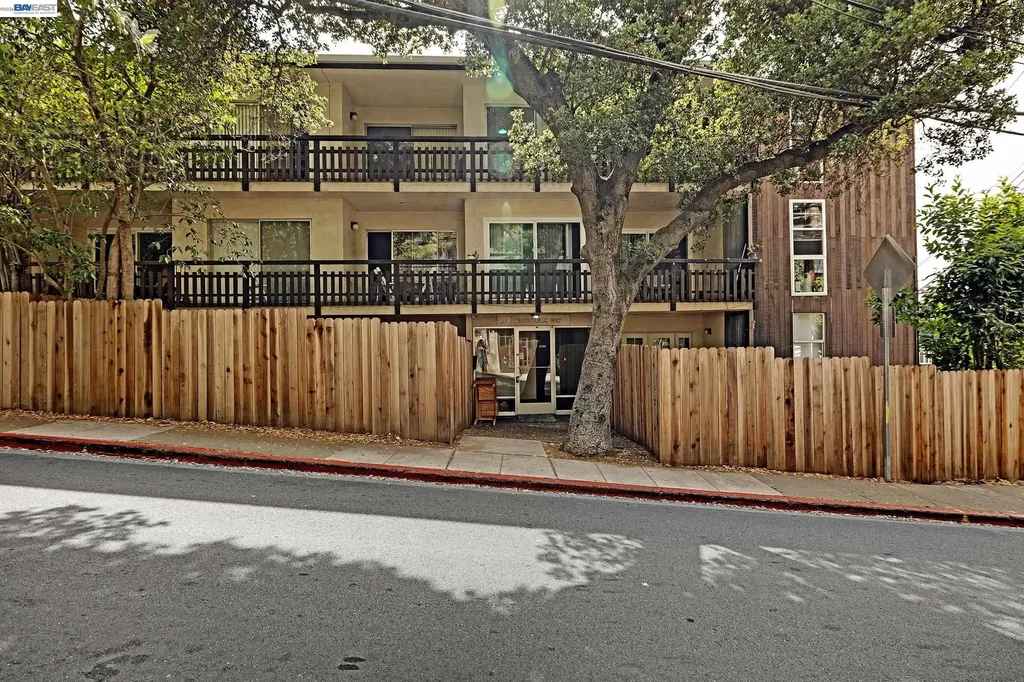 2 Panoramic Way Berkeley CA 94704
