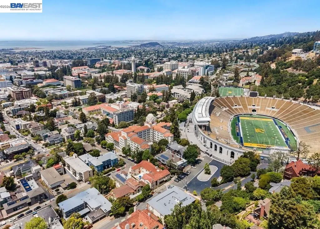 2 Panoramic Way Berkeley CA 94704