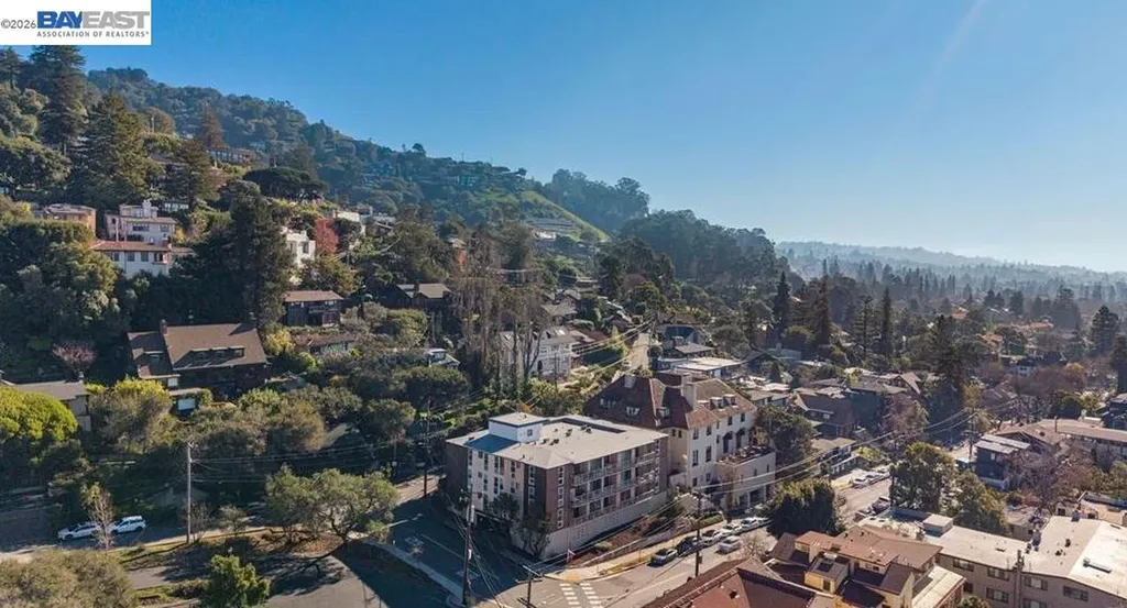 2 Panoramic Way Berkeley CA 94704