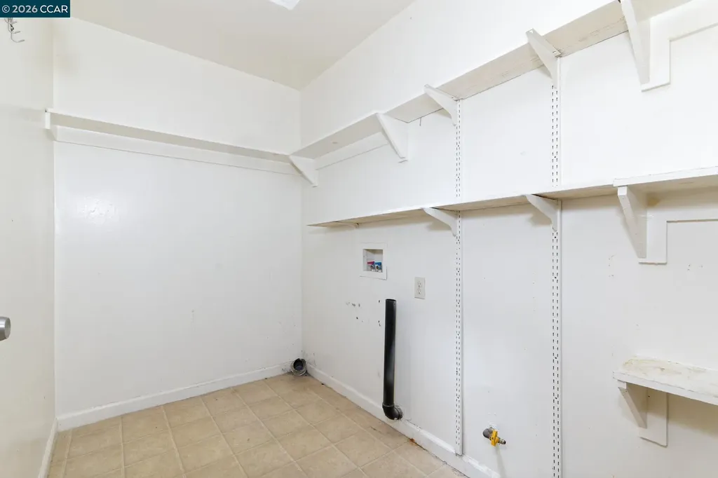 2980 Rollingwood Drive San Pablo CA 94806
