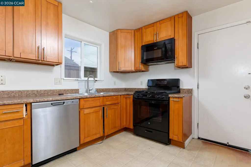2980 Rollingwood Drive San Pablo CA 94806