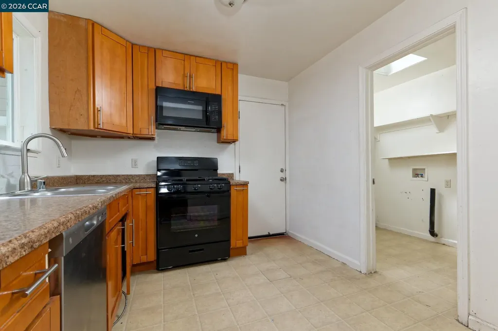 2980 Rollingwood Drive San Pablo CA 94806