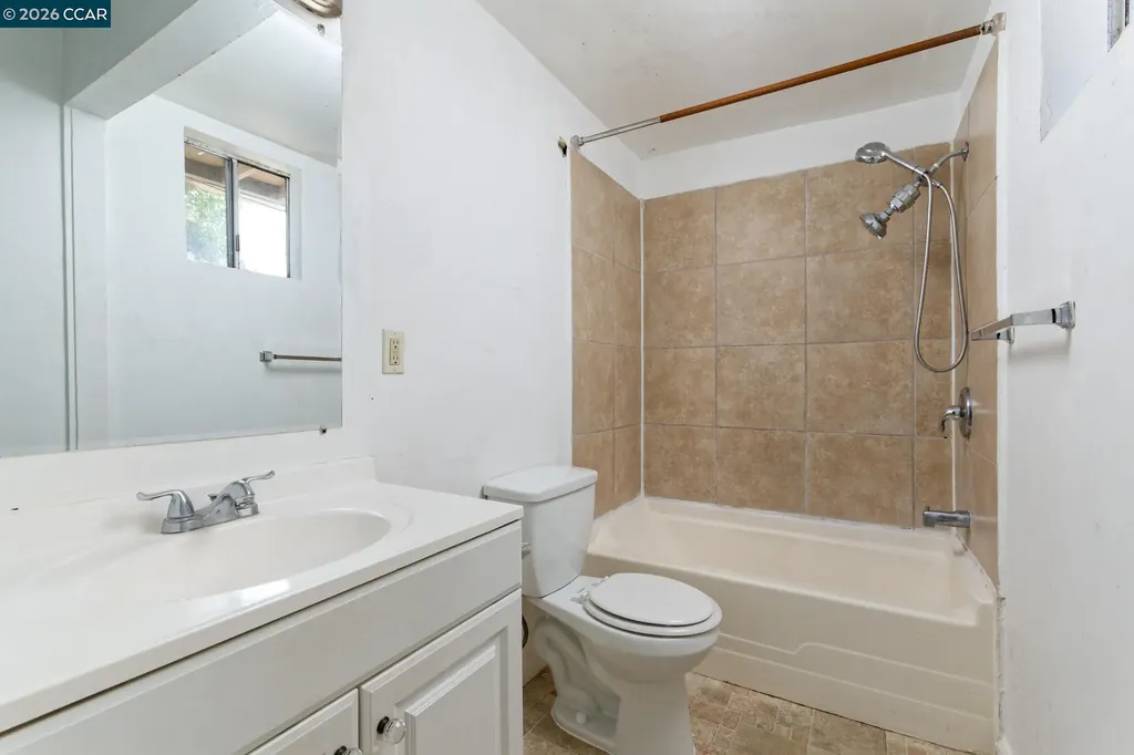 2980 Rollingwood Drive San Pablo CA 94806