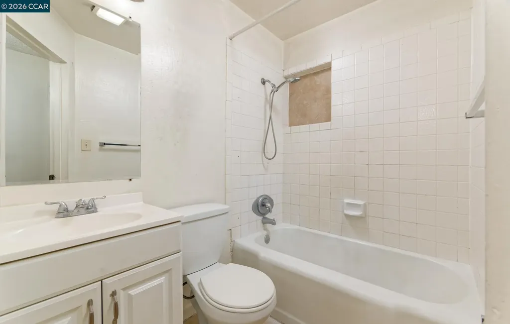 2980 Rollingwood Drive San Pablo CA 94806