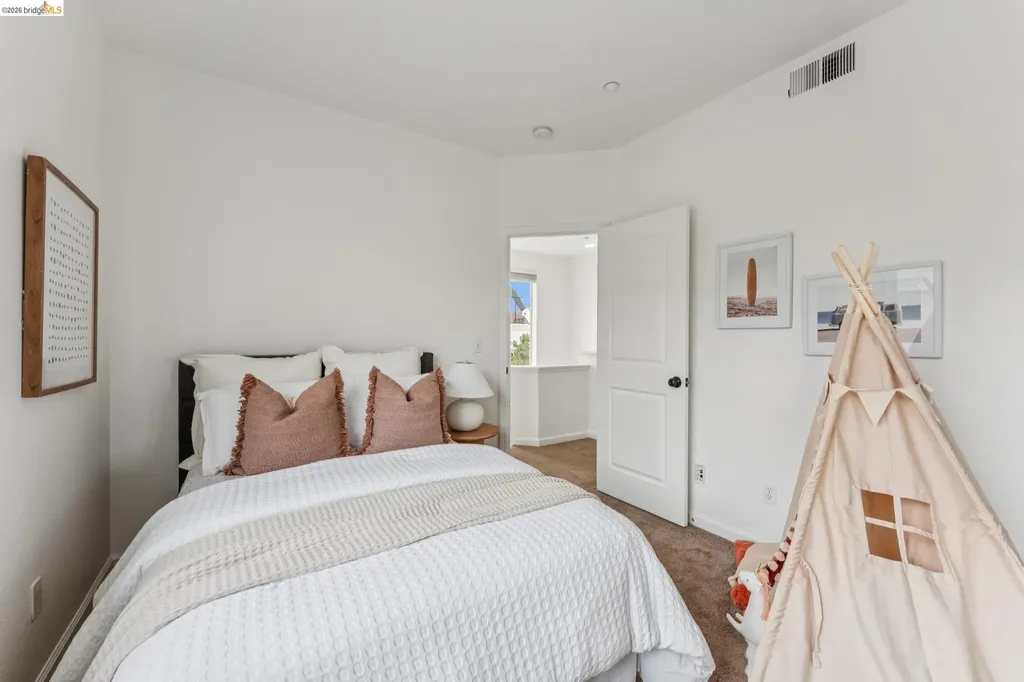 1501 Chandler Street Oakland CA 94603