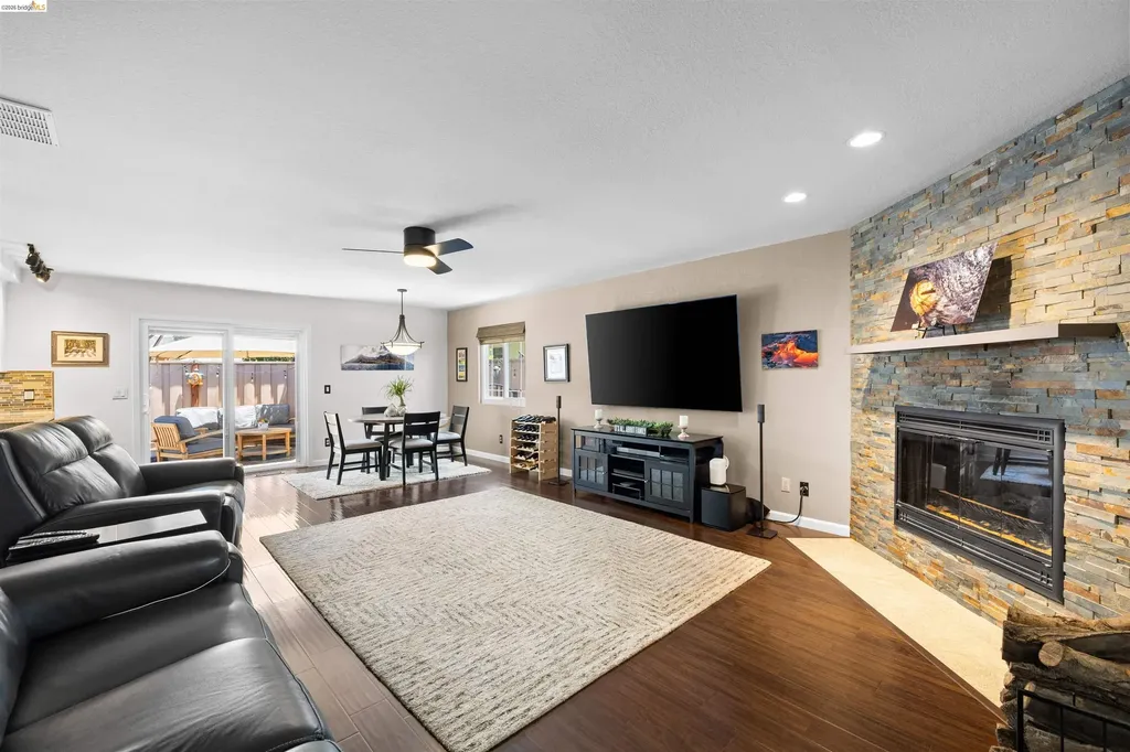 17032 Via Corona San Lorenzo CA 94580