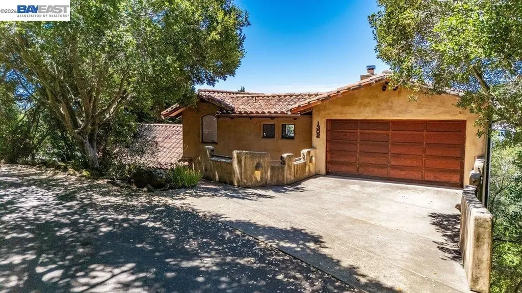 1302 Westview Drive Berkeley CA 94705