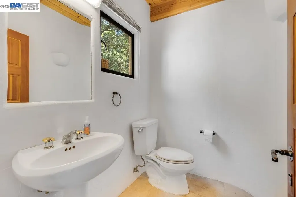 1302 Westview Drive Berkeley CA 94705