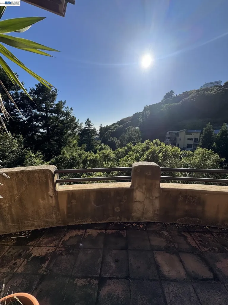 1302 Westview Drive Berkeley CA 94705