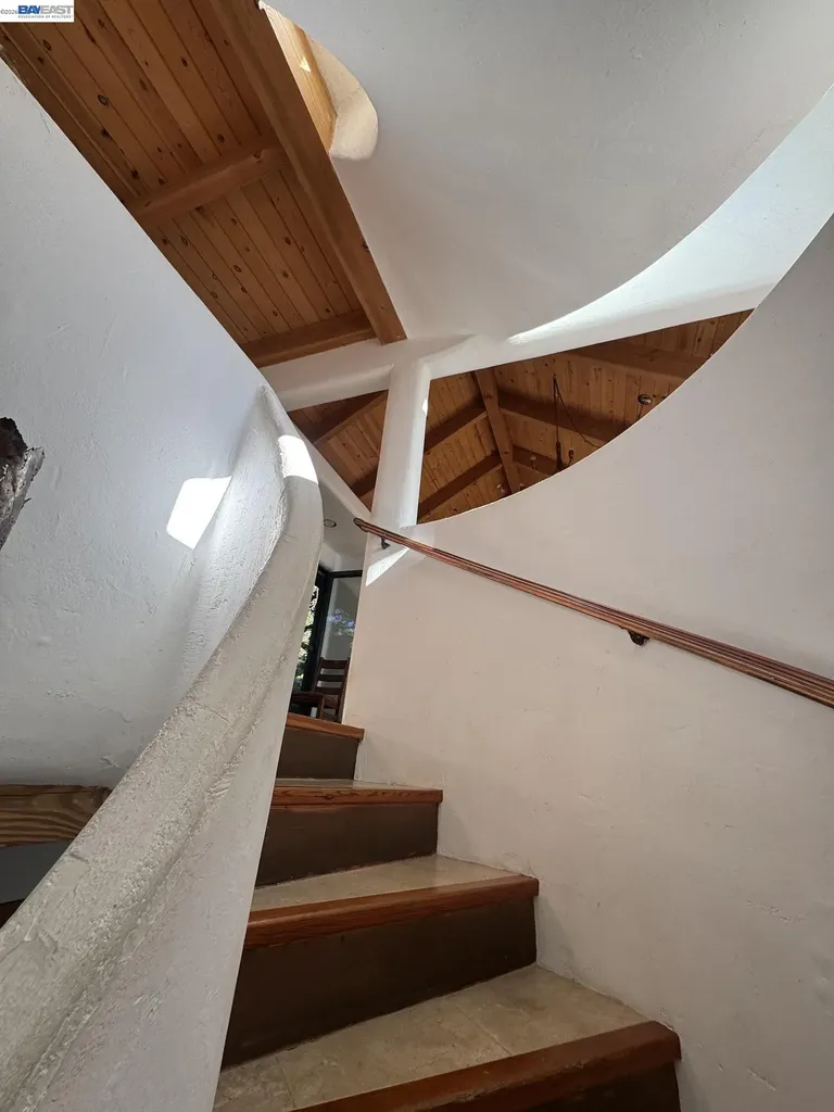 1302 Westview Drive Berkeley CA 94705